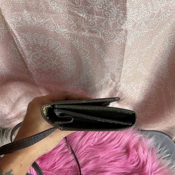 Lodis RFID Crossbody Leather Wallet NWOT - Picture 5 of 7